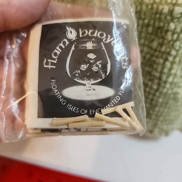 Vtg 1970s Flam Buoyant Floating Flame Spring Forest Fantasy Candle Decor - Picture 7 of 8